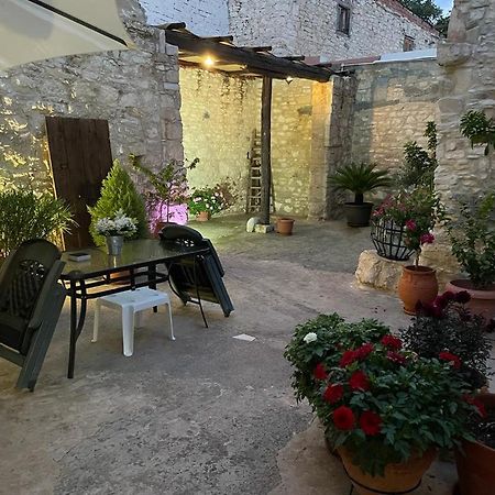 Afames House - Beautiful Traditional House Omodos Esterno foto